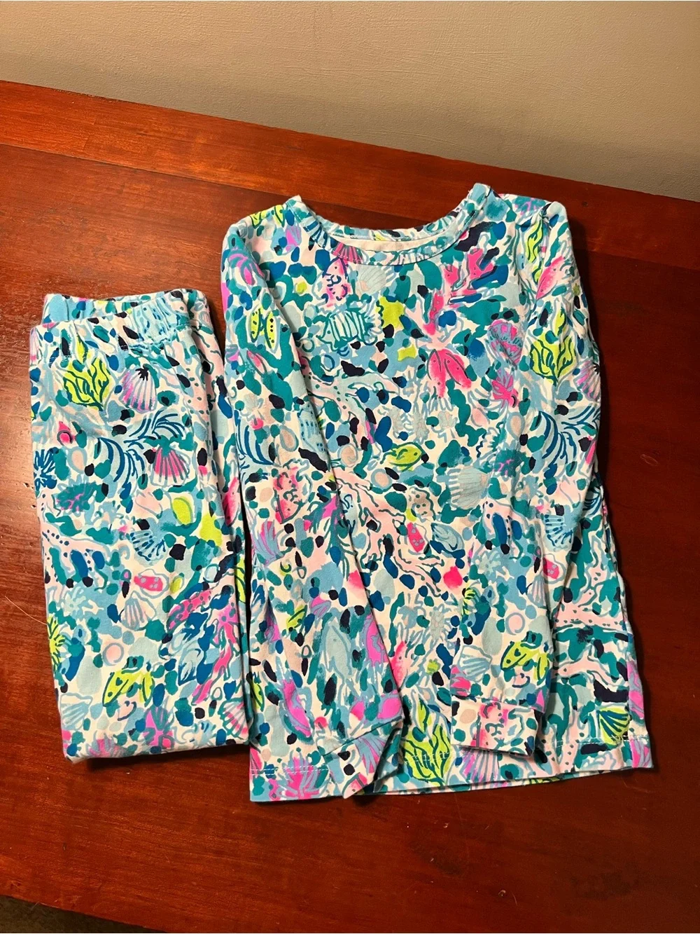 Lilly Pulitzer Dive Bar long pajamas girls size 4